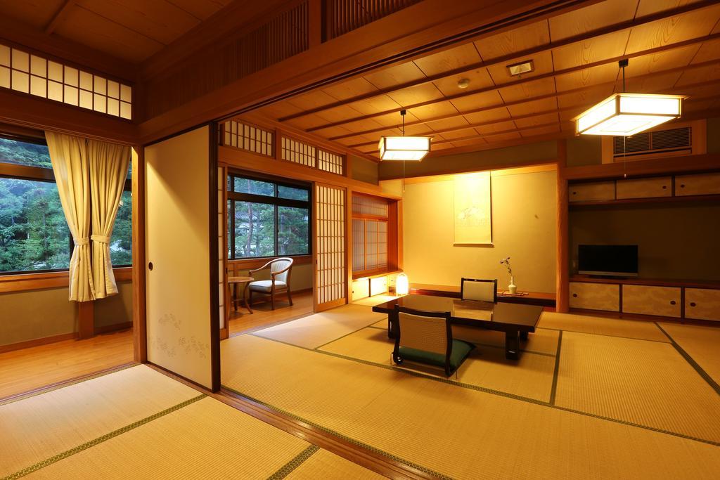 Mikiya Hotel Toyooka  Exterior photo